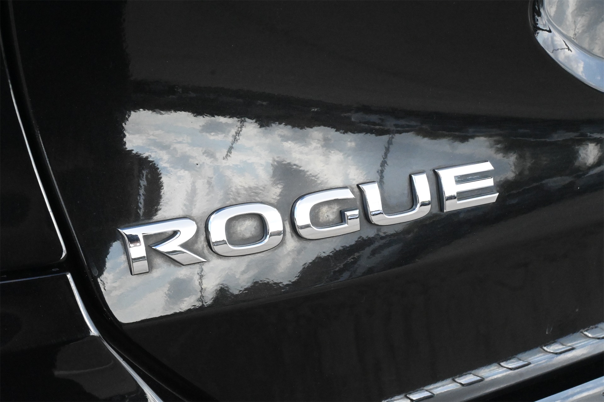 2018 Nissan Rogue SV Black at Central Houston Nissan