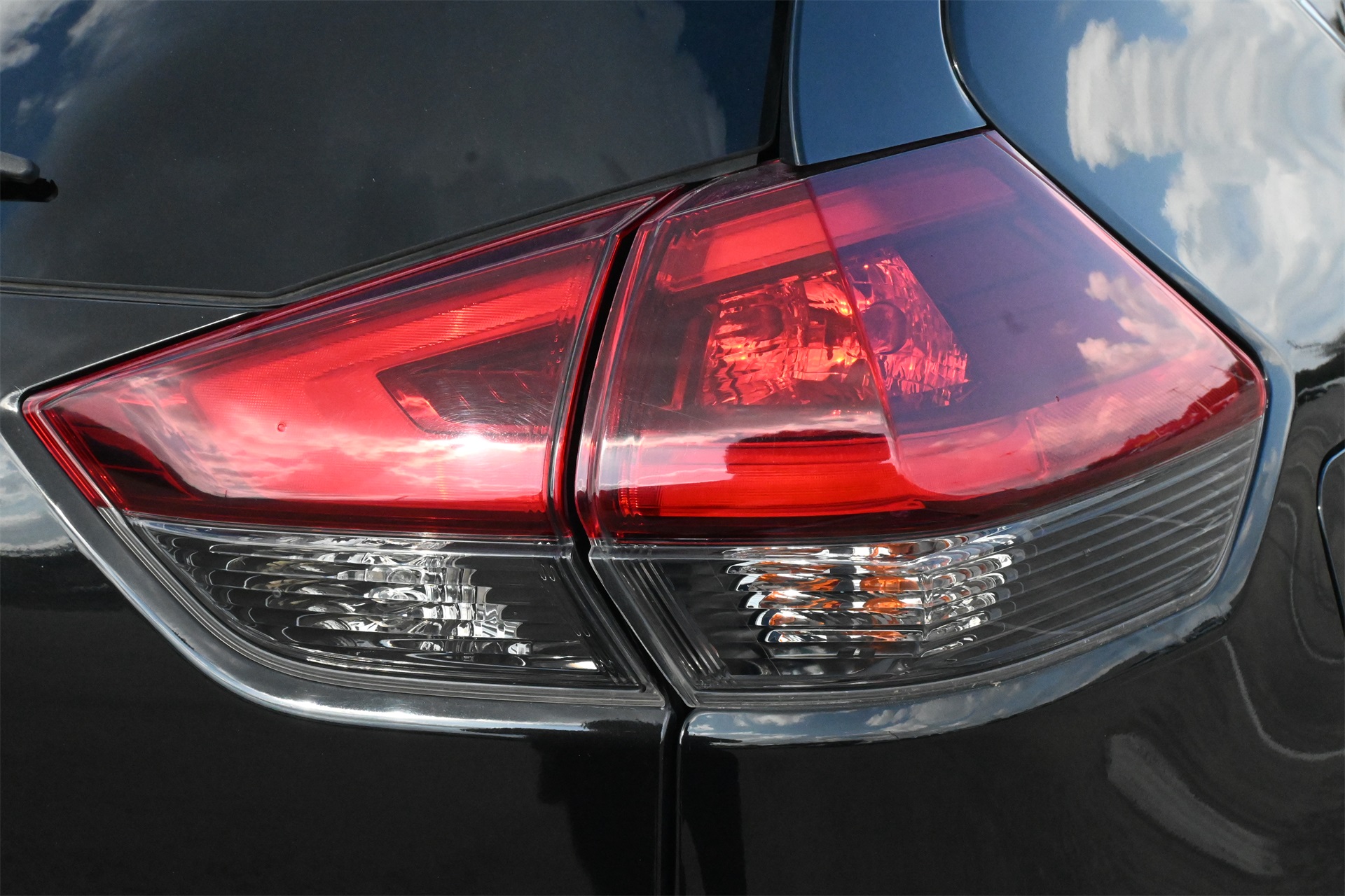 2018 Nissan Rogue SV Black at Central Houston Nissan