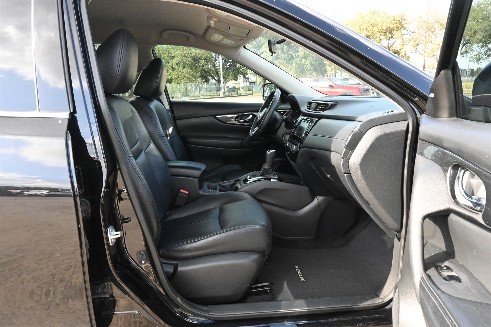 2018 Nissan Rogue SV Black at Central Houston Nissan