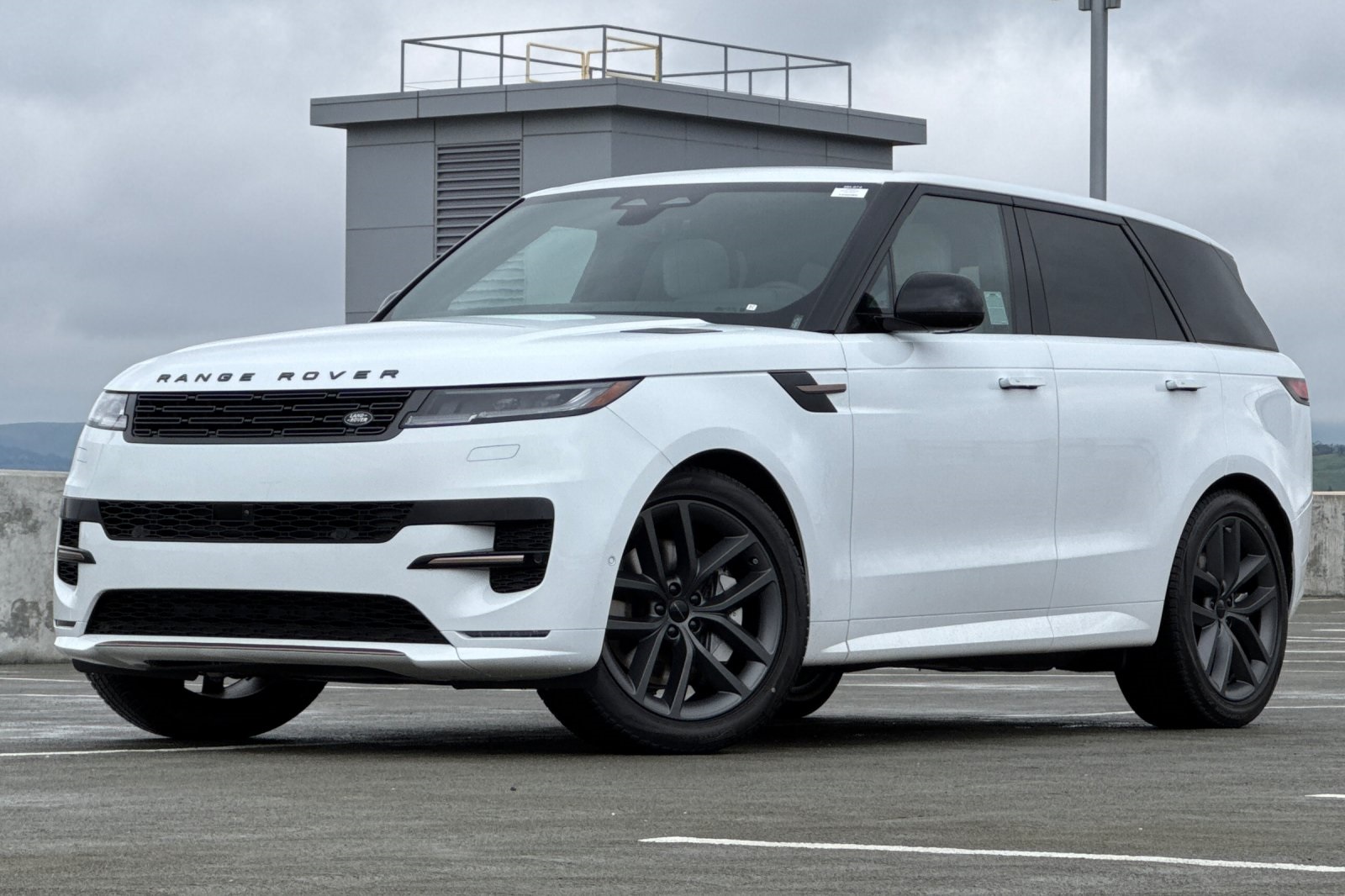 2026 Land Rover Range Rover Sport P530 Dynamic SE AWD