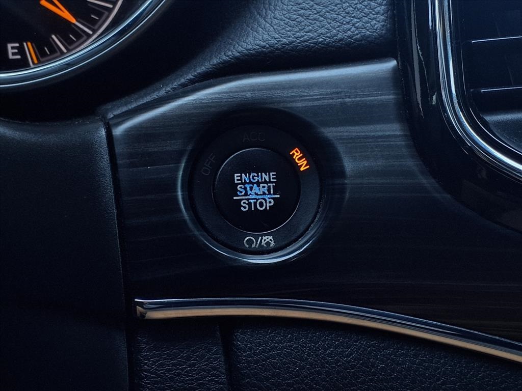 2020 Jeep Grand Cherokee Limited Red at Emmons Autoplex