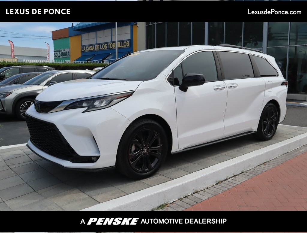 Thumbnail: 2022 Toyota Sienna - 1