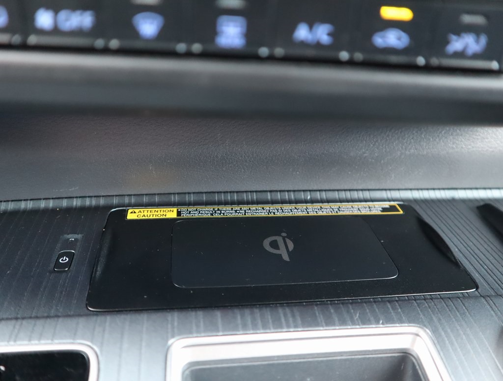 Thumbnail: 2022 Toyota Sienna - 27