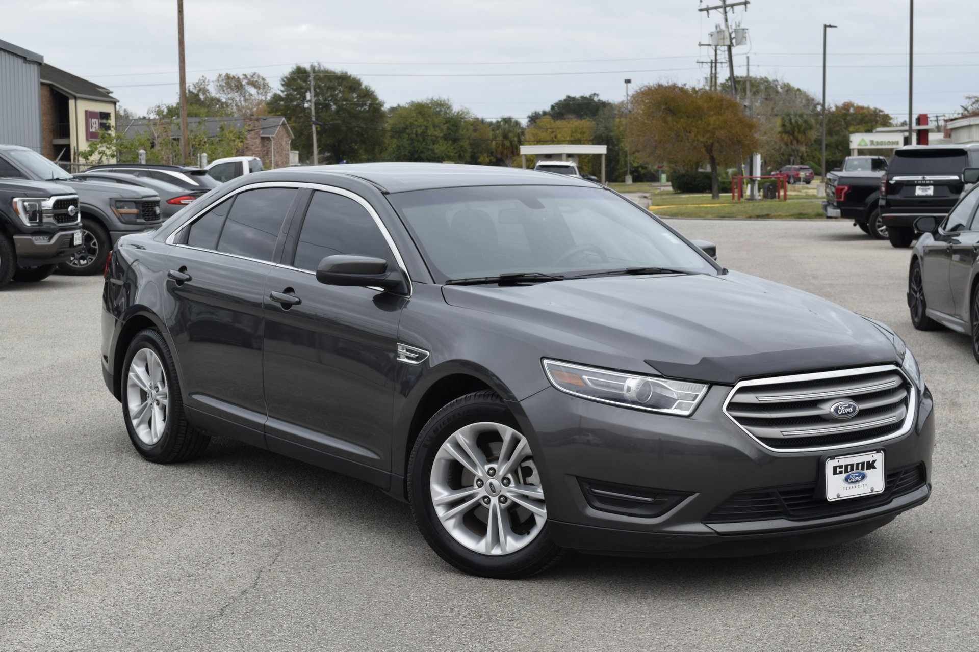 2018 Ford Taurus SEL Gray at Emmons Autoplex