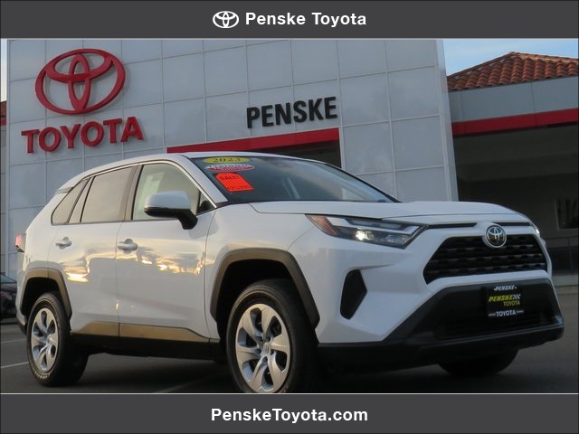 2023 Toyota RAV4 LE FWD