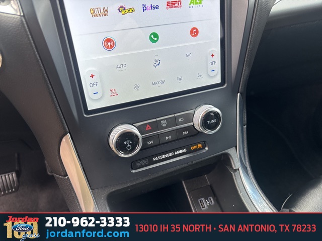 Used Car 2023 Ford Edge  Titanium For Sale Under $25,000 In San Antonio, Texas