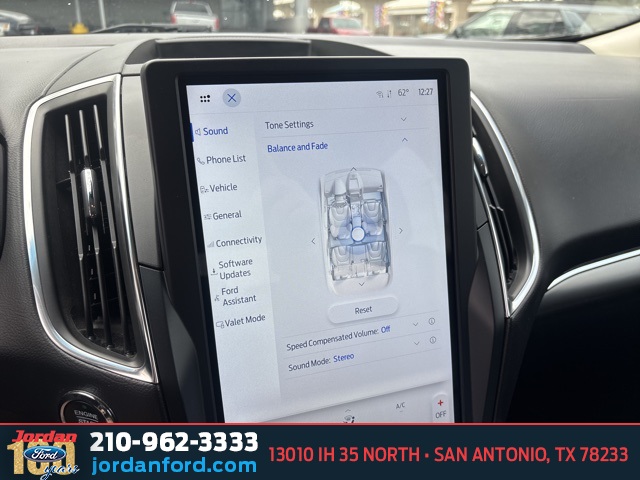 Used Car 2023 Ford Edge  Titanium For Sale Under $25,000 In San Antonio, Texas