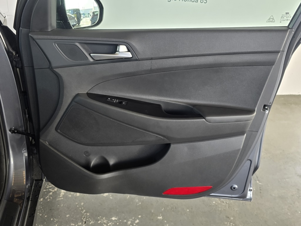 Thumbnail: 2019 Hyundai Tucson - 13