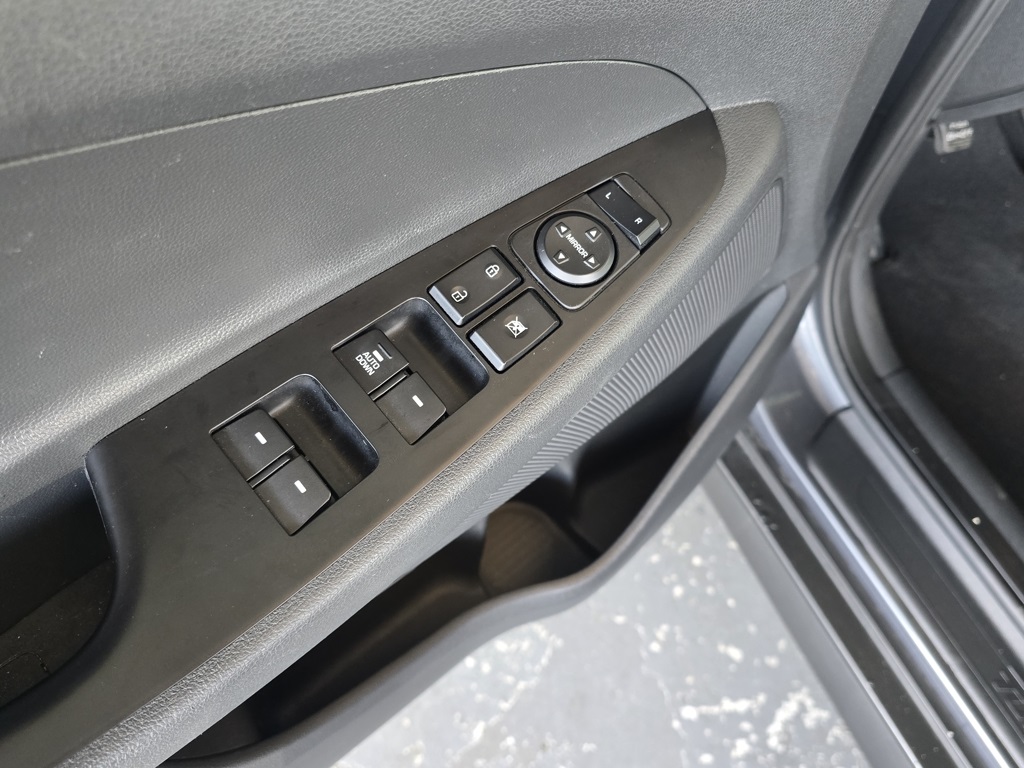 Thumbnail: 2019 Hyundai Tucson - 19