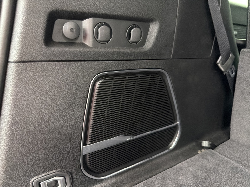 2025 Jeep Wagoneer Series II White at River Oaks CDJR