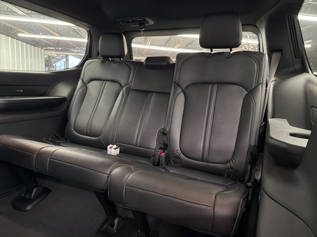 2025 Jeep Wagoneer Series II White at River Oaks CDJR