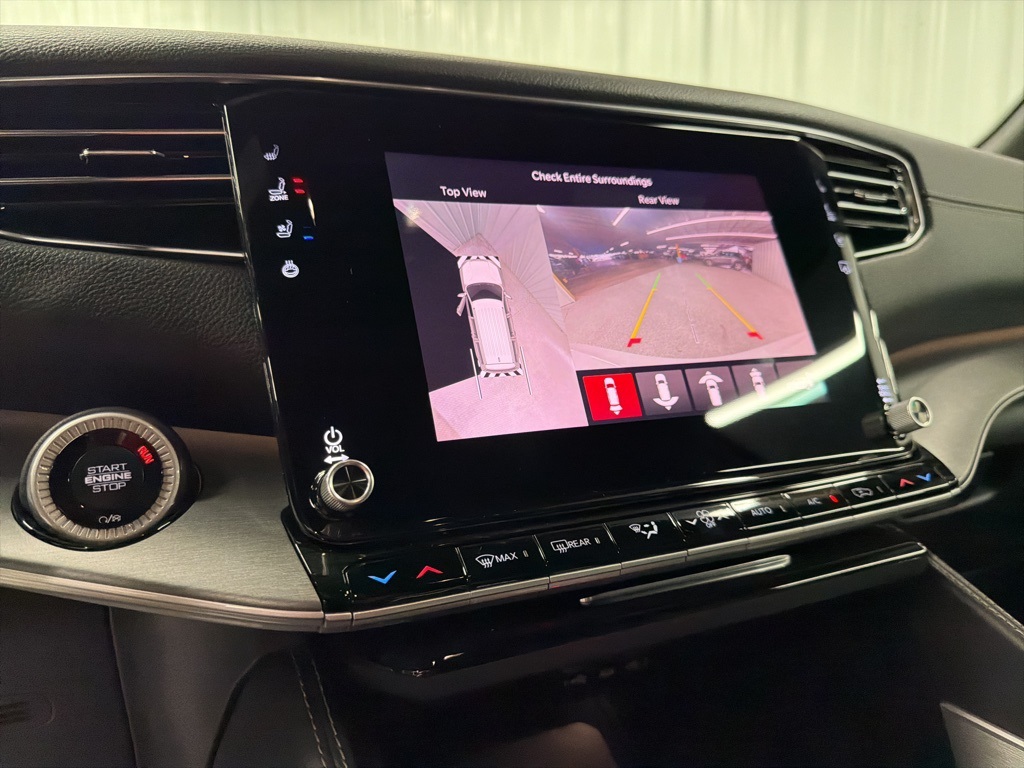 2025 Jeep Wagoneer Series II White at River Oaks CDJR