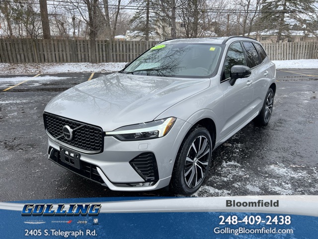 2025 Volvo XC60 B5 Plus Dark Theme AWD