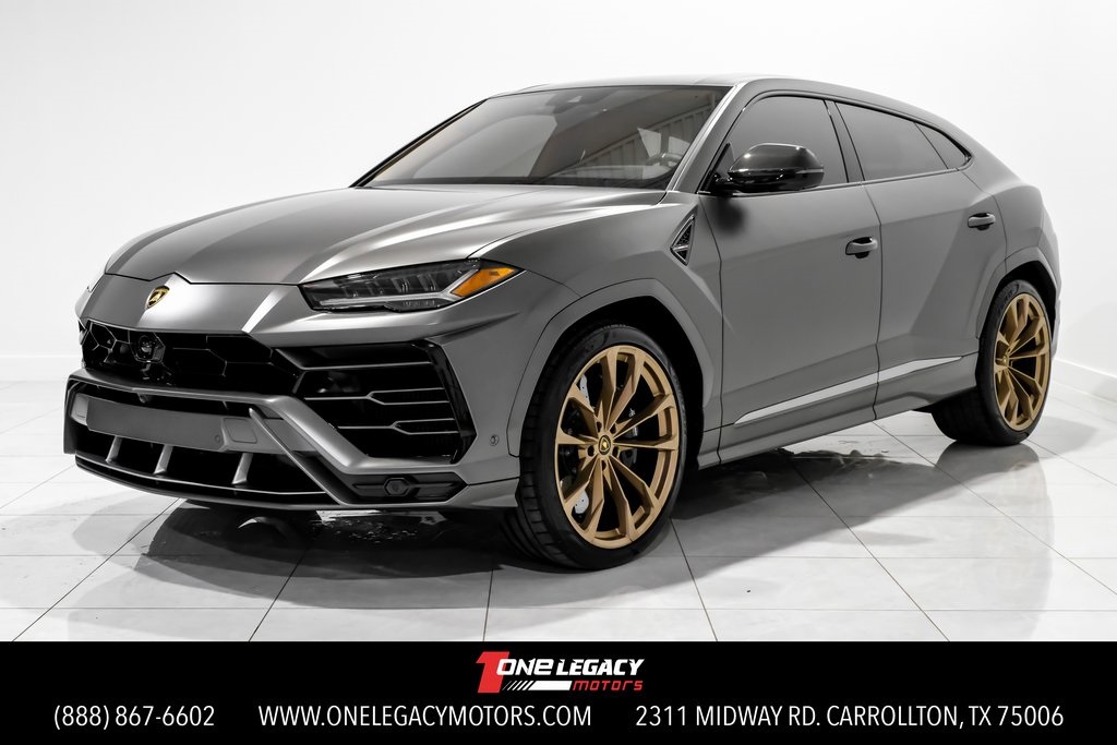 2022 Lamborghini Urus AWD