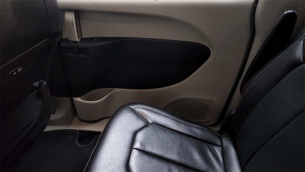 2022 Chrysler Pacifica Touring L Gray at AutoSavvy Houston Southwest