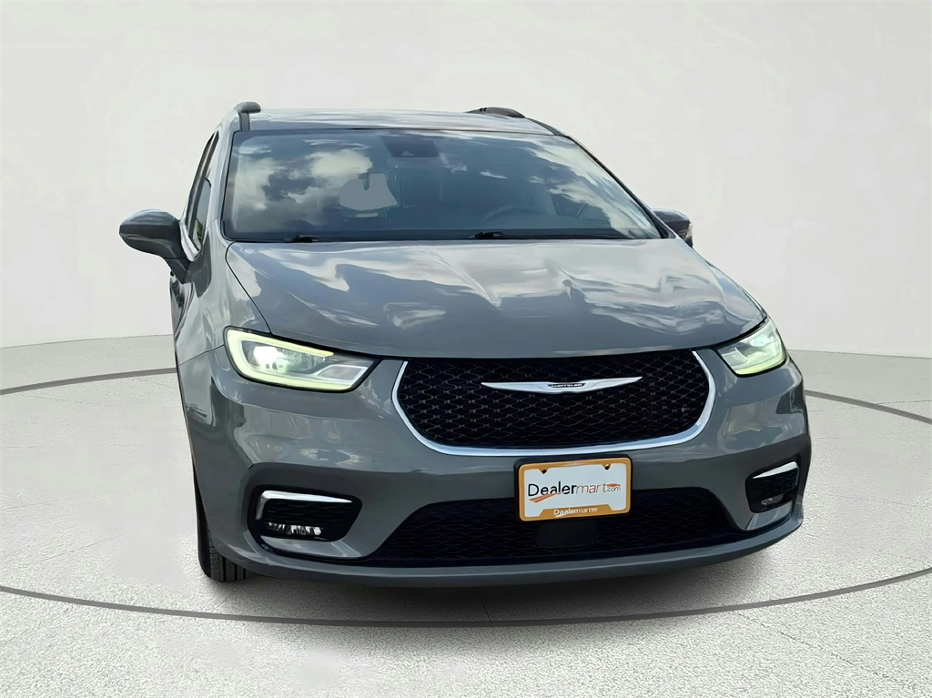 2022 Chrysler Pacifica Touring L - 1