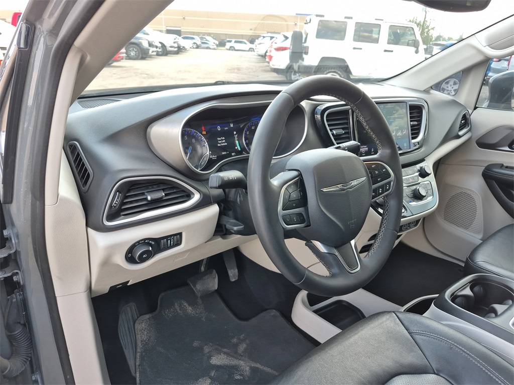2022 Chrysler Pacifica Touring L Gray at AutoSavvy Houston Southwest