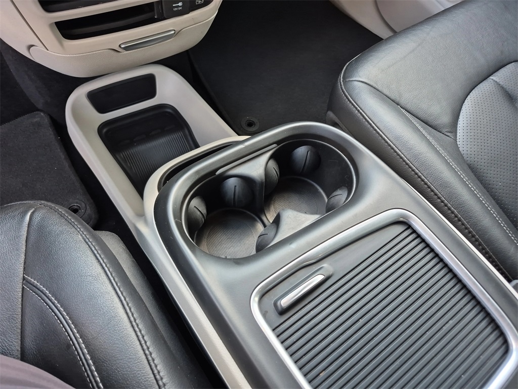 2022 Chrysler Pacifica Touring L Gray at AutoSavvy Houston Southwest