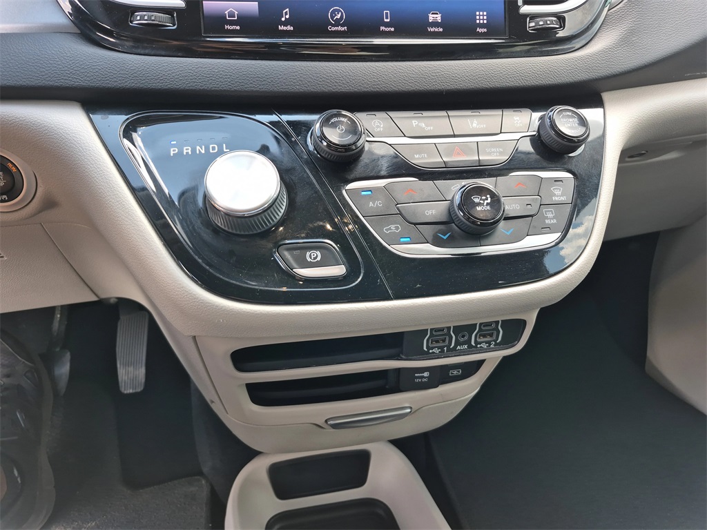 2022 Chrysler Pacifica Touring L Gray at AutoSavvy Houston Southwest