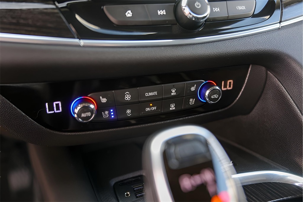 Used Car 2021 Buick Enclave  Avenir For Sale Under $35,000 In Austin, Texas