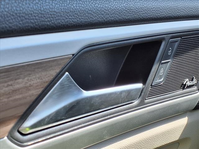 2021 Volkswagen Atlas 2.0T SEL Premium White at Keating Nissan