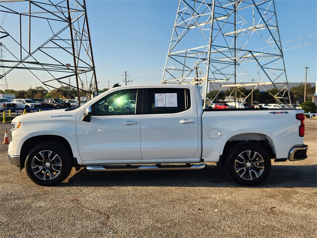 2022 Chevrolet Silverado 1500 LT - 3