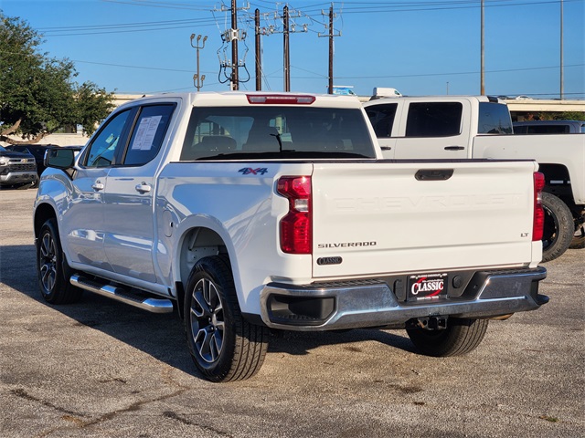 2022 Chevrolet Silverado 1500 LT - 4