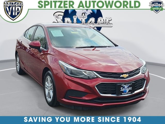 Cajun Red Tintcoat 2017 Chevrolet Cruze LT Sedan FWD Sedan Front-Wheel Drive 6-Speed Automatic