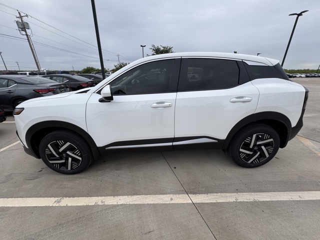 2025 Nissan Kicks SV photo 4