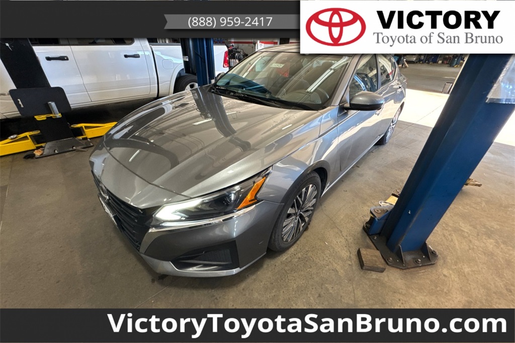 2023 Nissan Altima 2.5 SV FWD