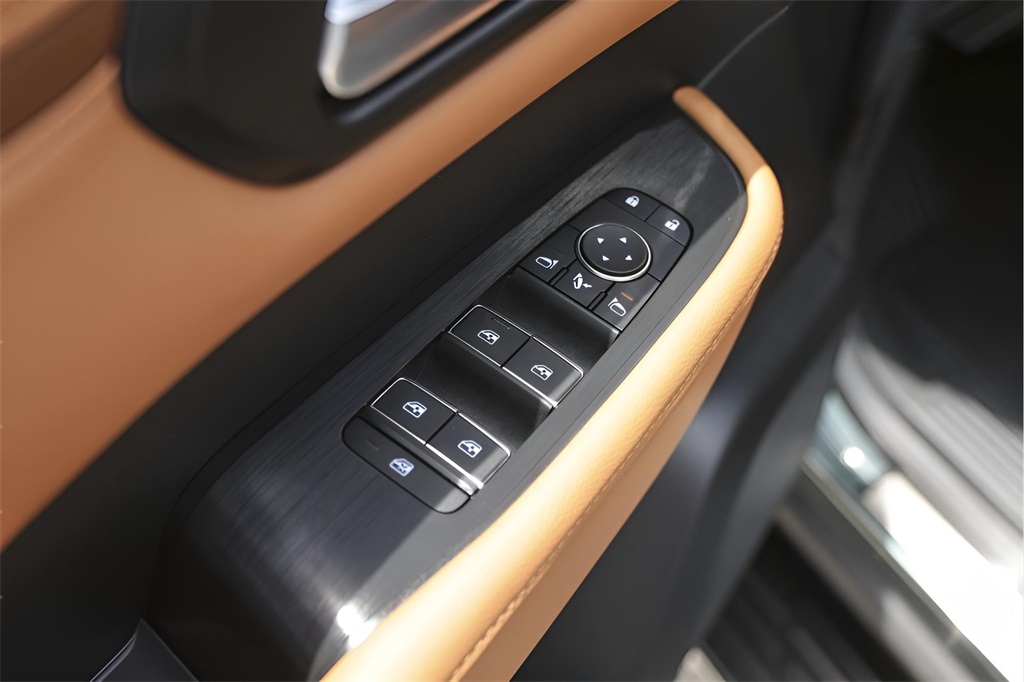 Used Car 2025 Nissan Armada  Platinum For Sale Under $80,000 In Austin, Texas