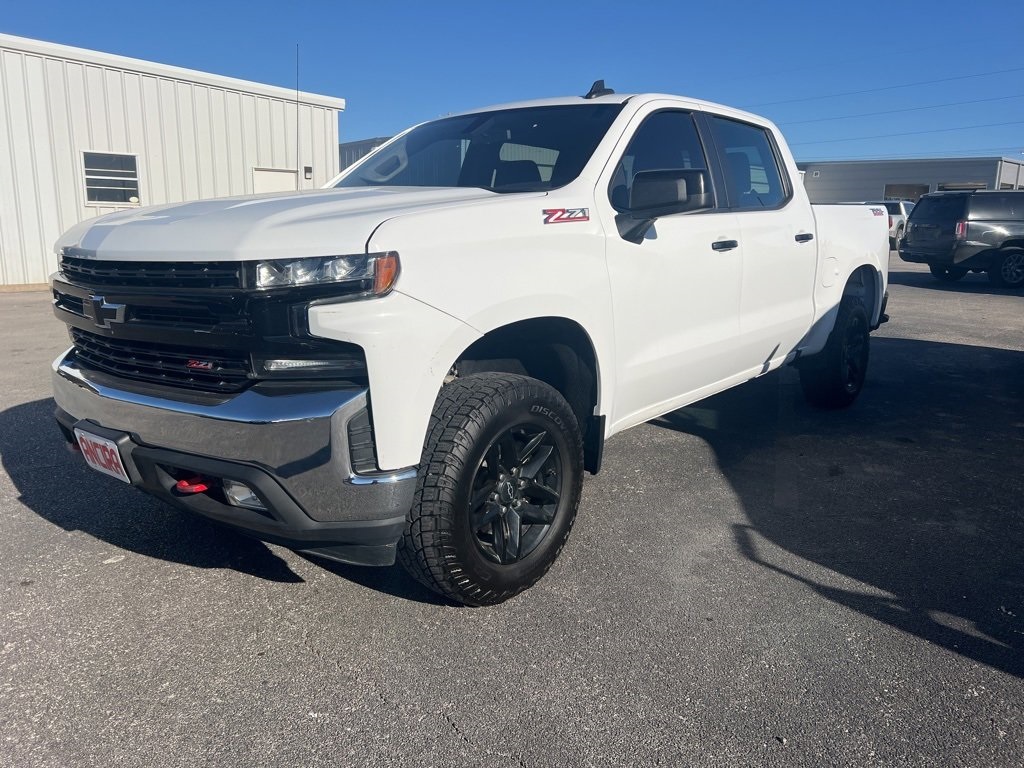 Used Car 2021 Chevrolet Silverado 1500  Lt Trail Boss For Sale Under $30,000 In Floresville, Texas