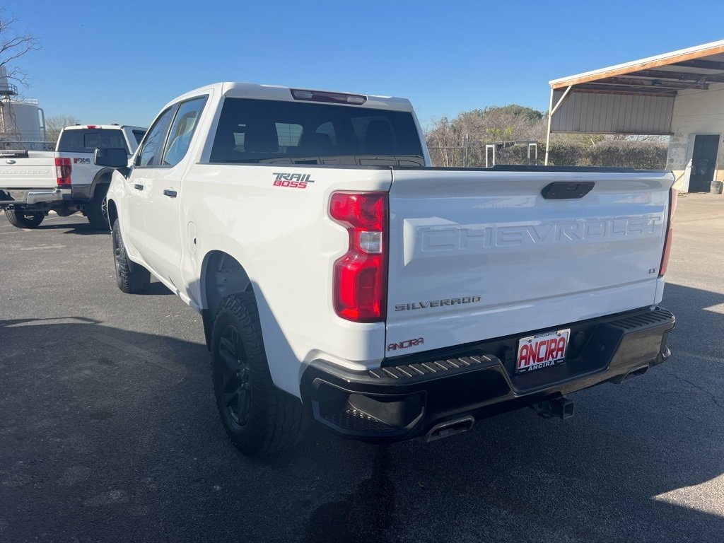 Used Car 2021 Chevrolet Silverado 1500  Lt Trail Boss For Sale Under $30,000 In Floresville, Texas