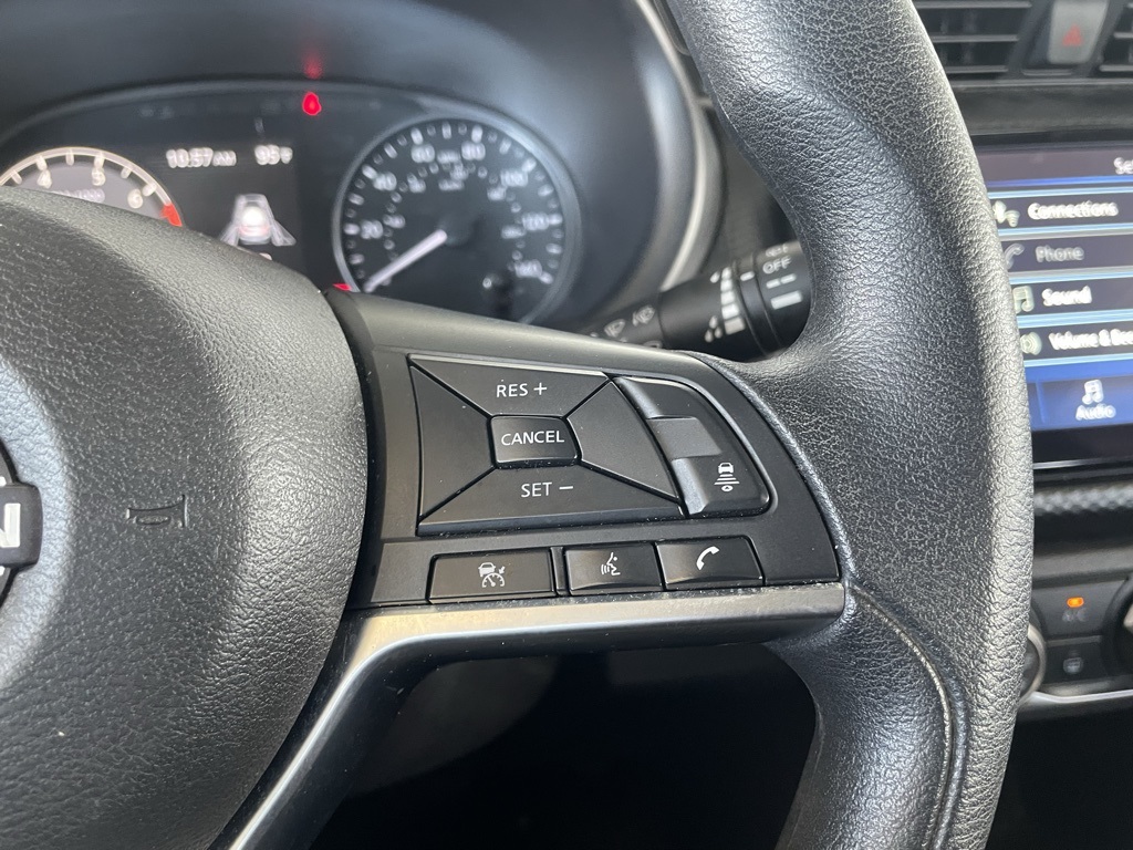 Thumbnail: 2024 Nissan Kicks - 18