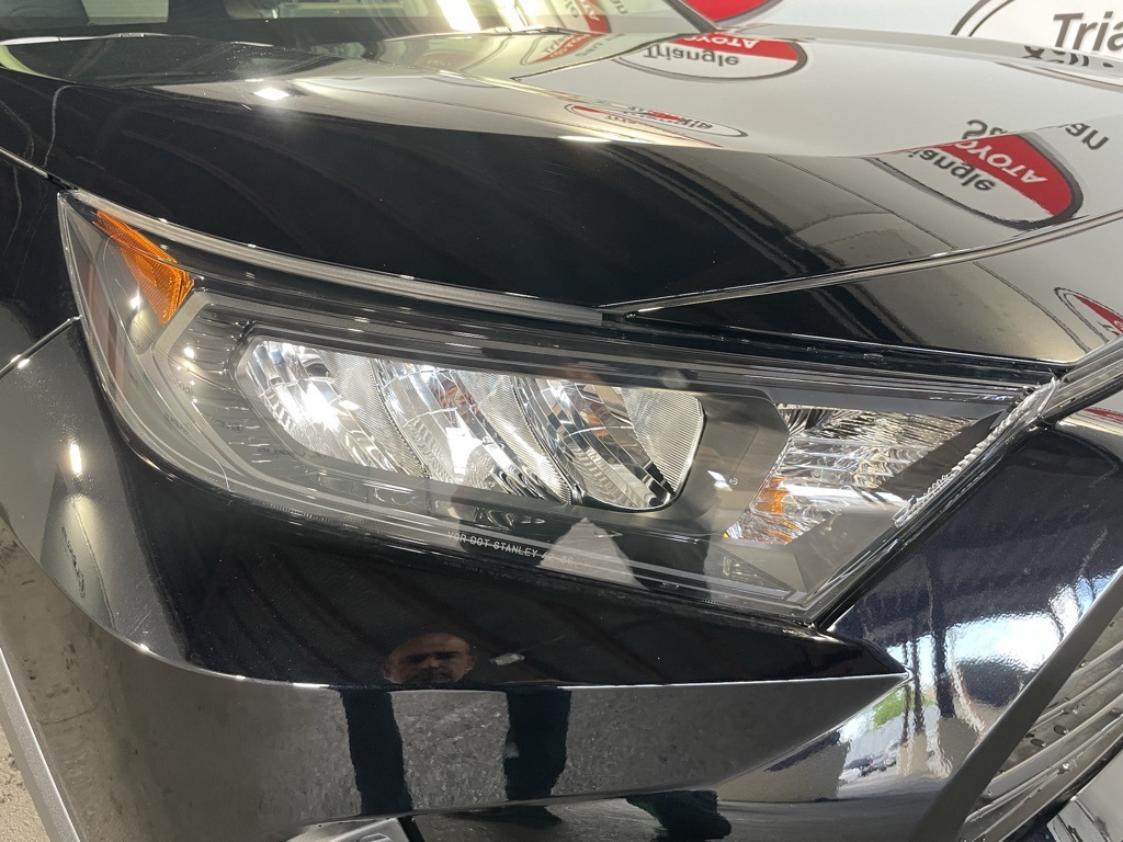 Thumbnail: 2025 Toyota RAV4 - 10