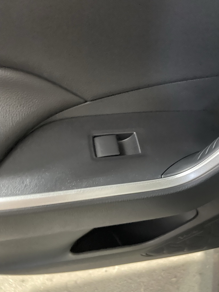 Thumbnail: 2025 Toyota RAV4 - 24