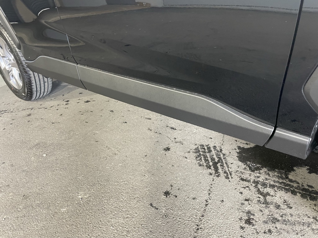 Thumbnail: 2025 Toyota RAV4 - 8