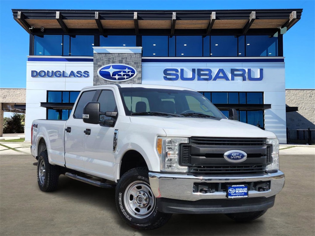 2017 Ford F-350 Super Duty XL Crew Cab 4WD