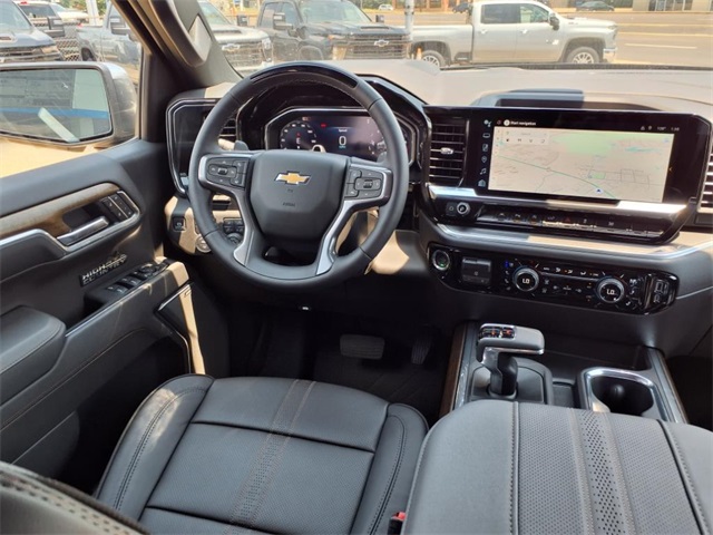 2026 Chevrolet Silverado 1500 High Country photo 3