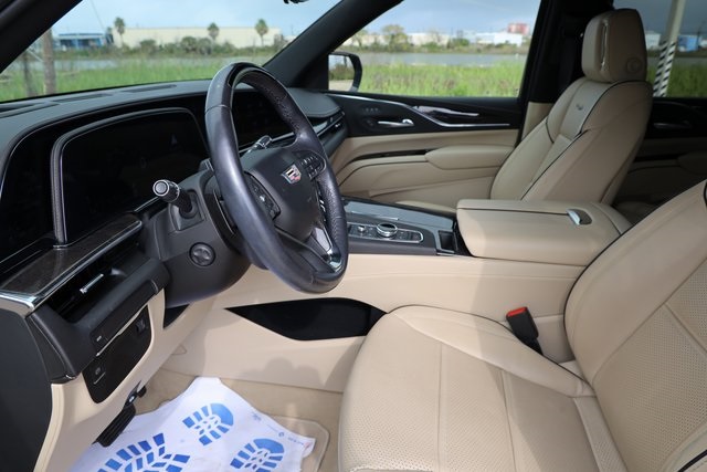 2022 Cadillac Escalade Premium Luxury Gray at Autostrade