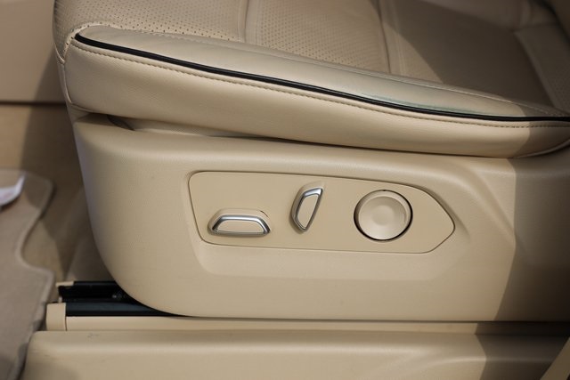 2022 Cadillac Escalade Premium Luxury Gray at Autostrade