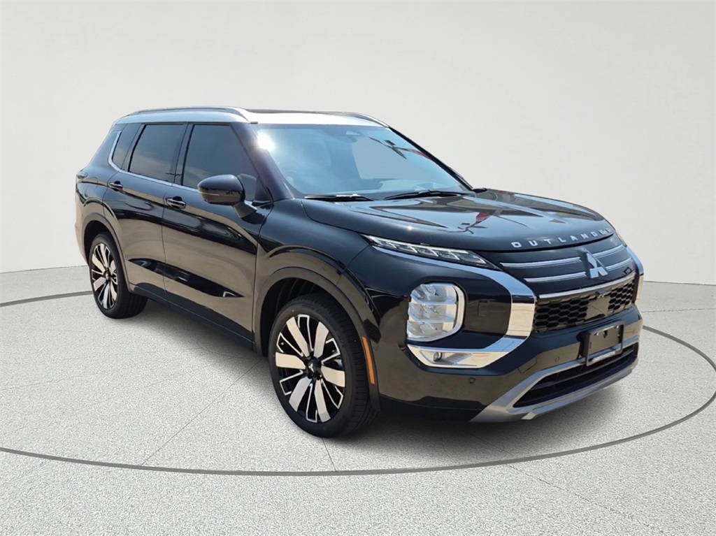 2025 Mitsubishi Outlander SEL Black at North Houston Mitsubishi