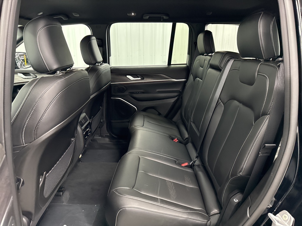 2025 Jeep Grand Cherokee Limited - 9