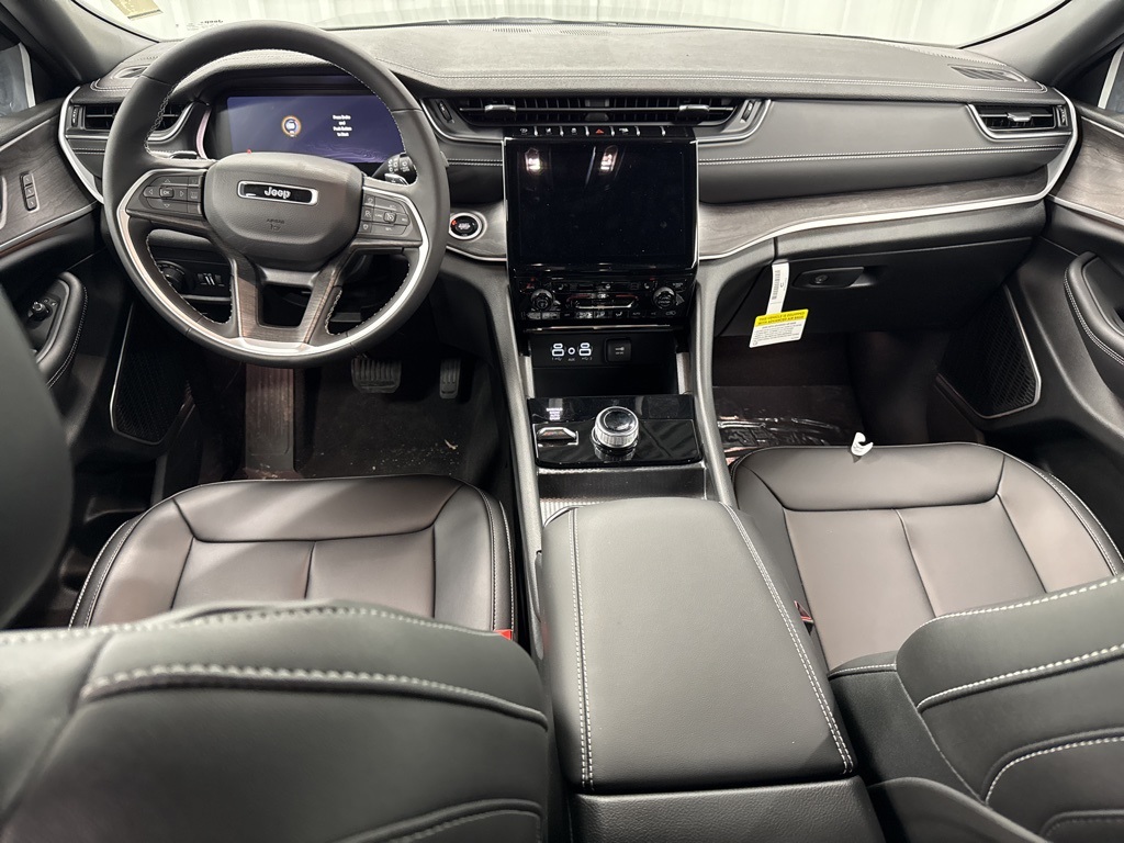 2025 Jeep Grand Cherokee Limited - 11