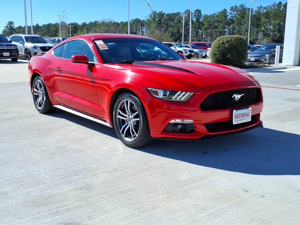 2017 Ford Mustang EcoBoost Premium Coupe RWD