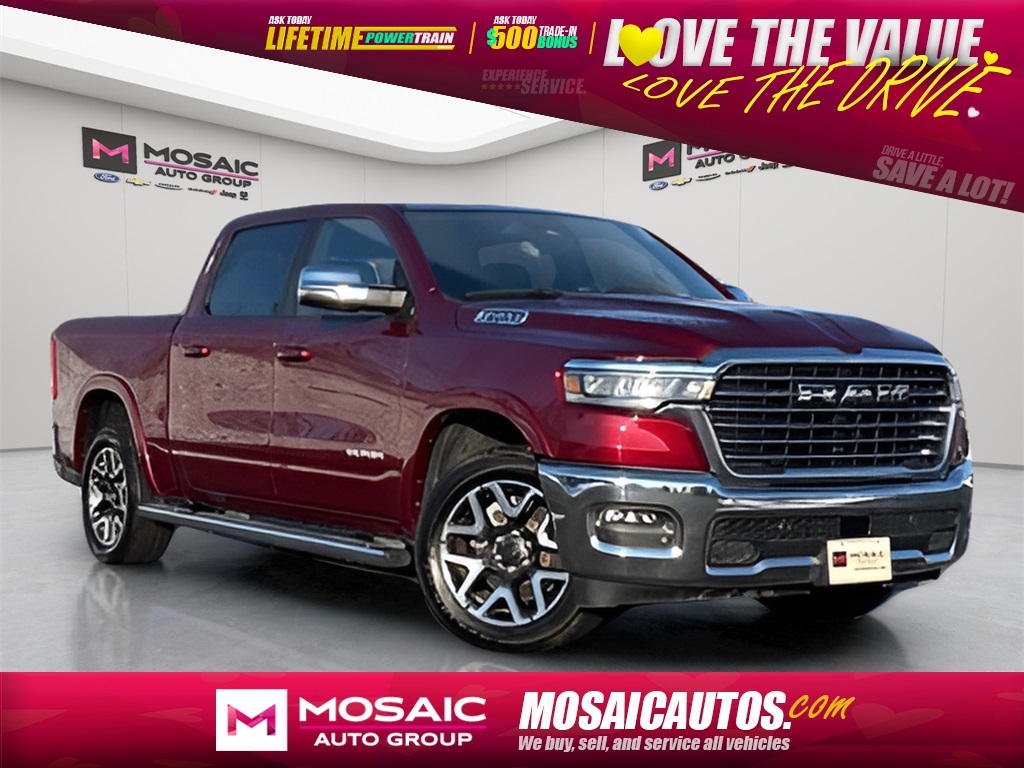 2025 RAM 1500 Laramie Crew Cab 4WD