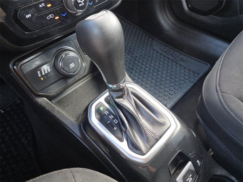 2023 Jeep Renegade Altitude Gray at Victoria Chrysler Dodge Jeep Ram