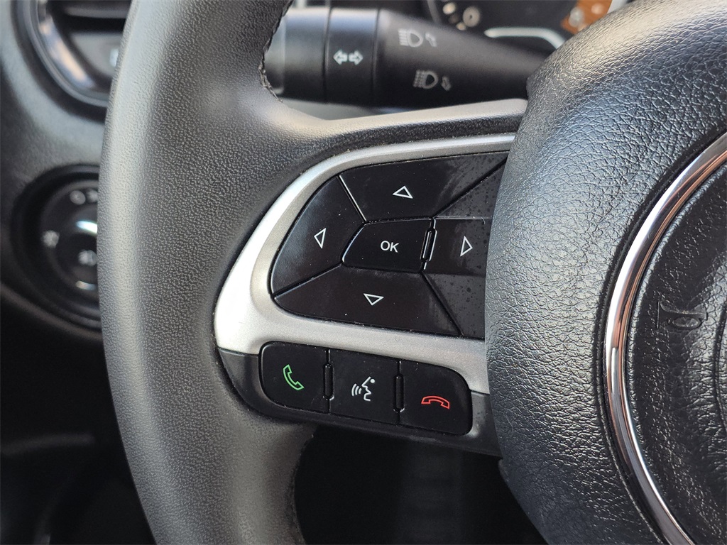 2023 Jeep Renegade Altitude Gray at Victoria Chrysler Dodge Jeep Ram