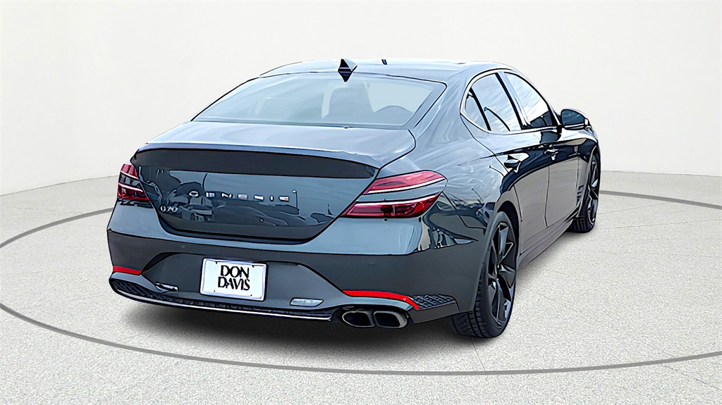 2023 Genesis G70