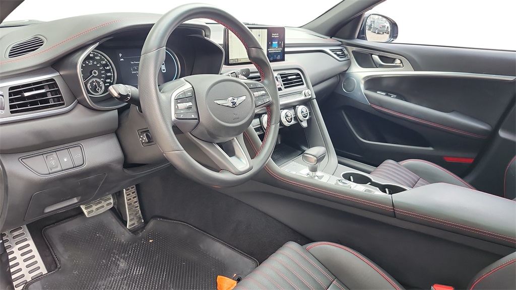 2023 Genesis G70